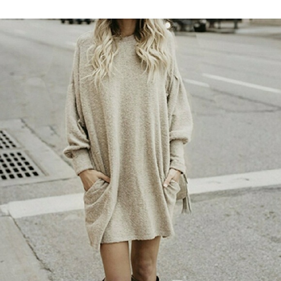 ATALIA Oversized Sweater Dress - Picture 3 of 6